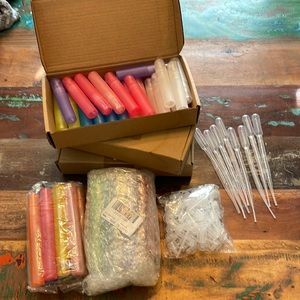 LIQUID SPRAY BOTTLES-LARGE & SMALL